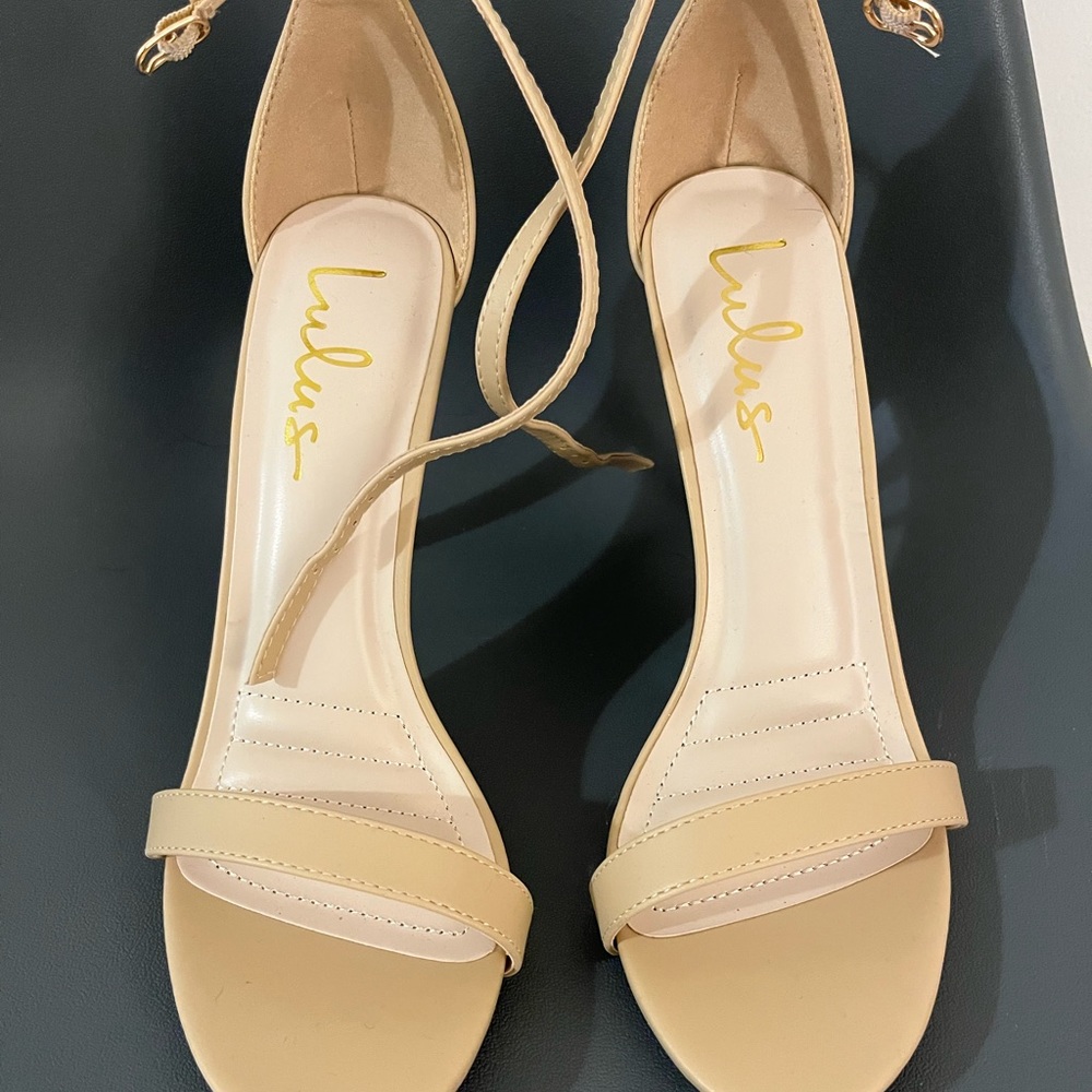 Lulus light nude ankle strap heels - never worn